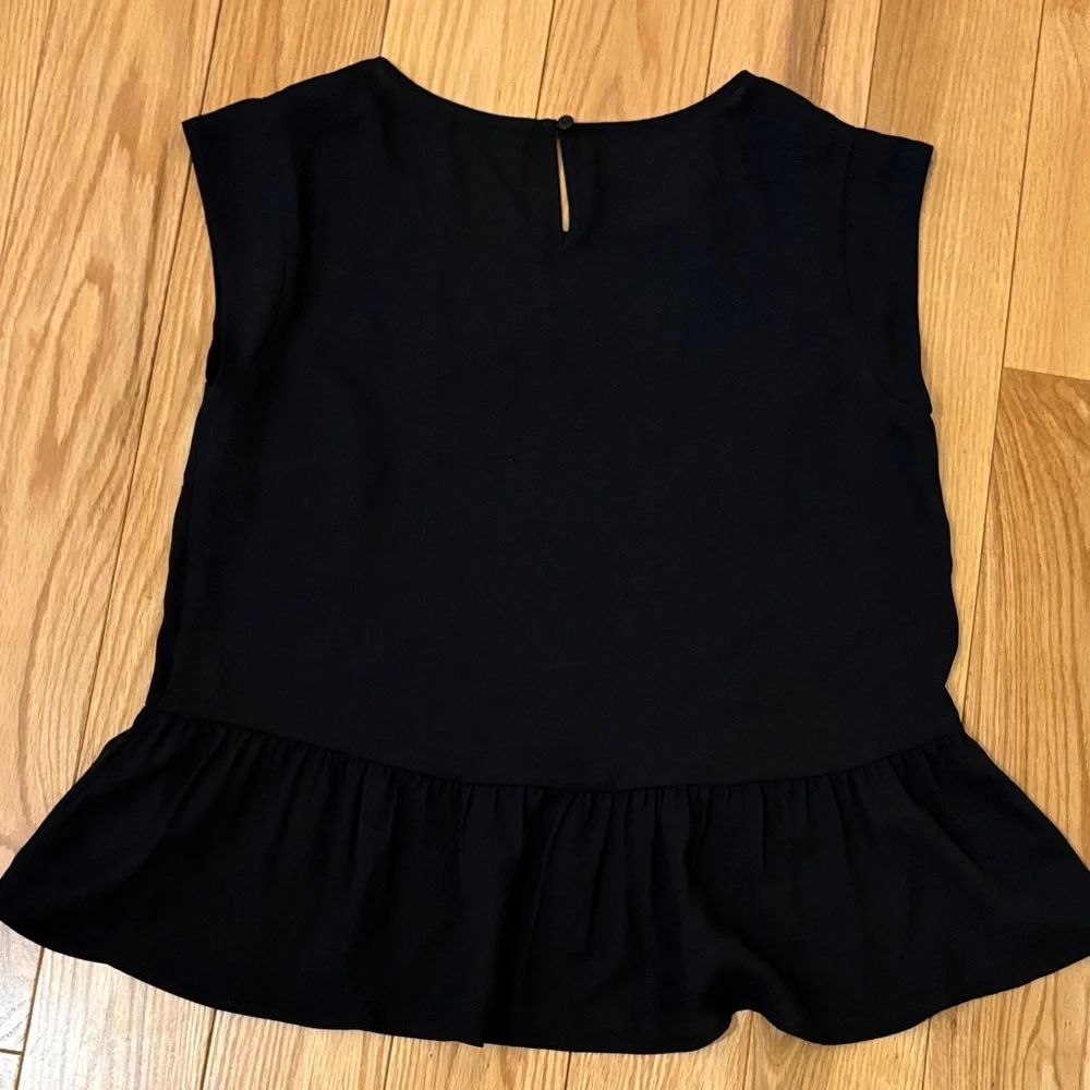 The Limited Elegant Black Blouse - Picture 4 of 4